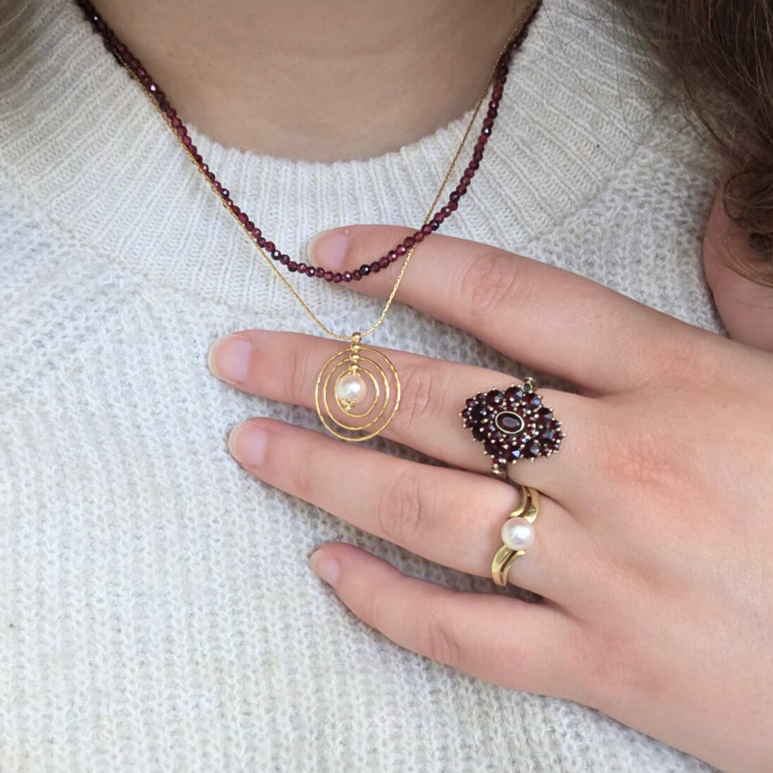 gouden ketting met edelsteen