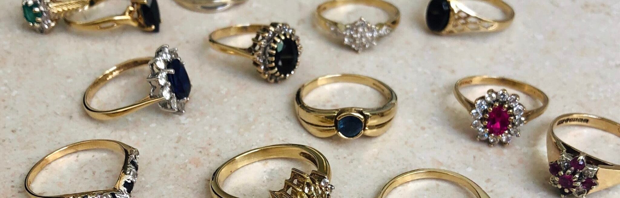 gouden ring met steen vintage